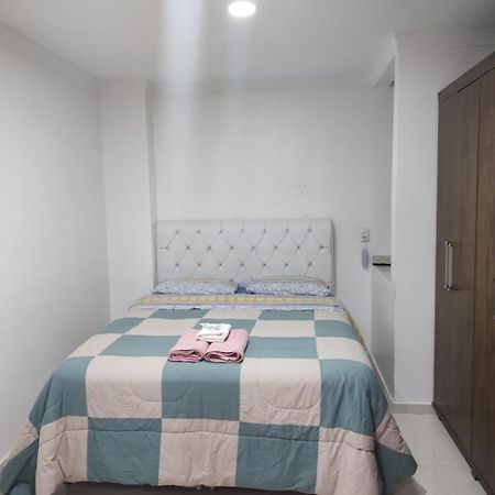 Quarto Em Casa Da Familia Anton Sao Jose dos Pinhais Exterior photo