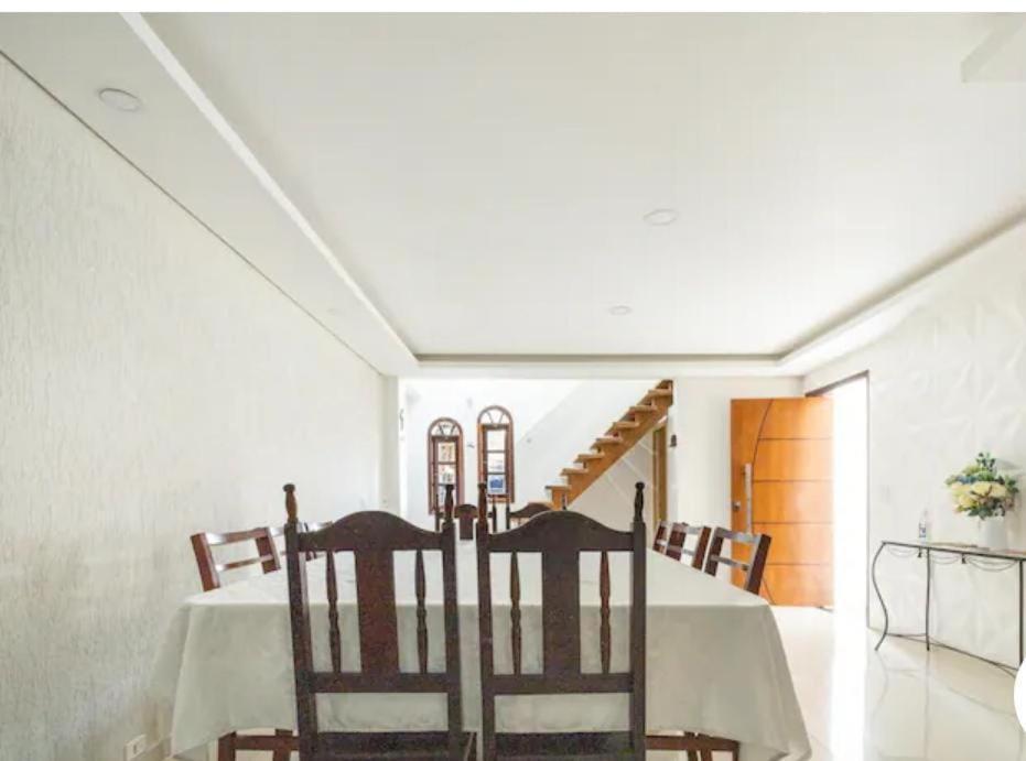 Quarto Em Casa Da Familia Anton Sao Jose dos Pinhais Exterior photo