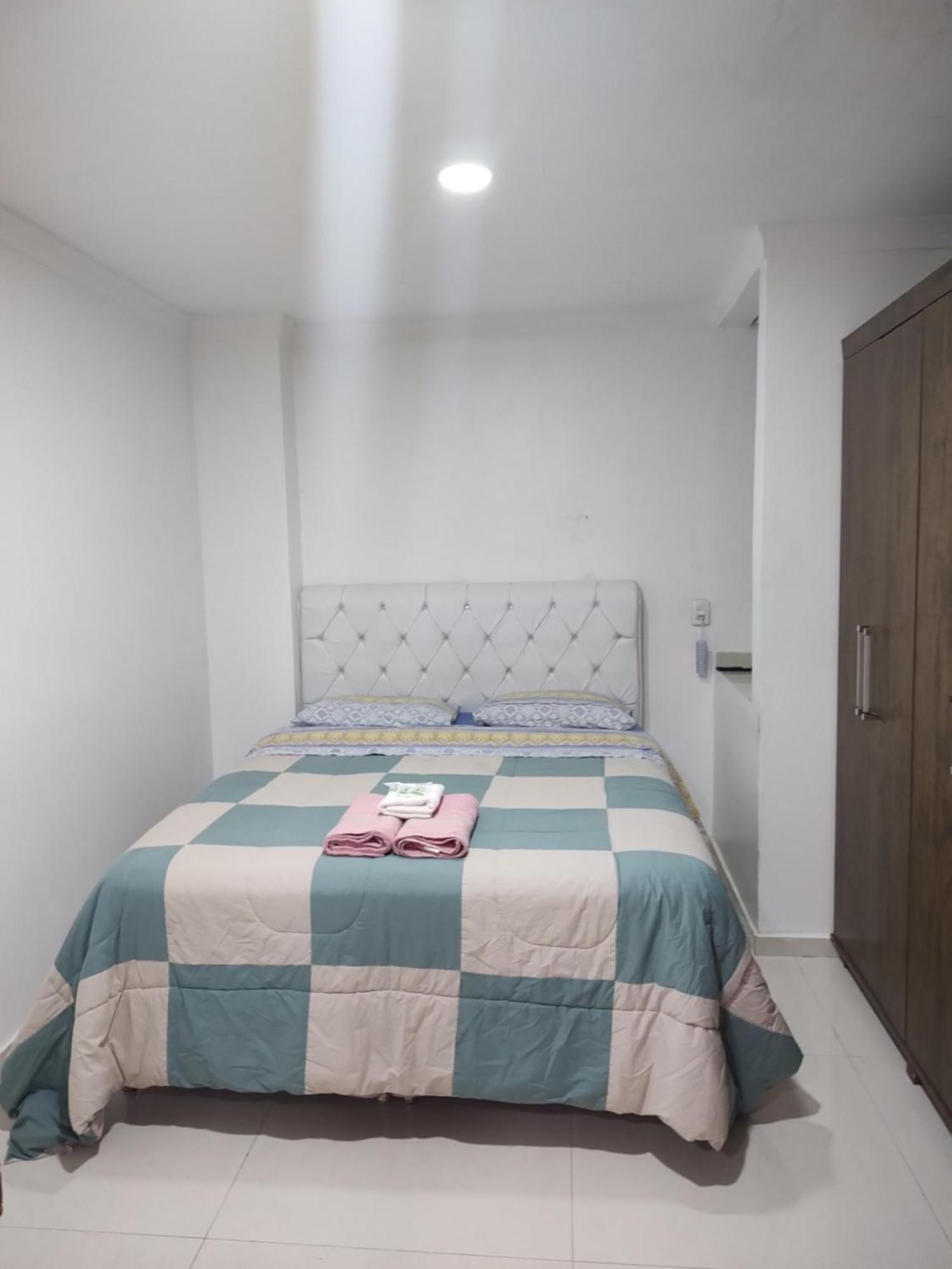 Quarto Em Casa Da Familia Anton Sao Jose dos Pinhais Exterior photo
